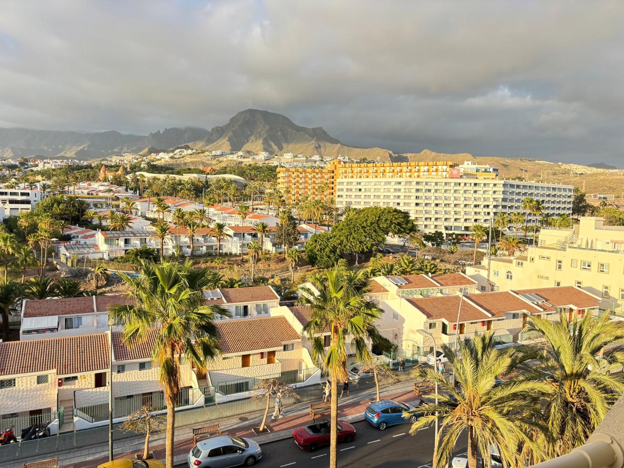 Comfortable Apartment In The Heart Of Las Americas Playa de las Americas  Esterno foto